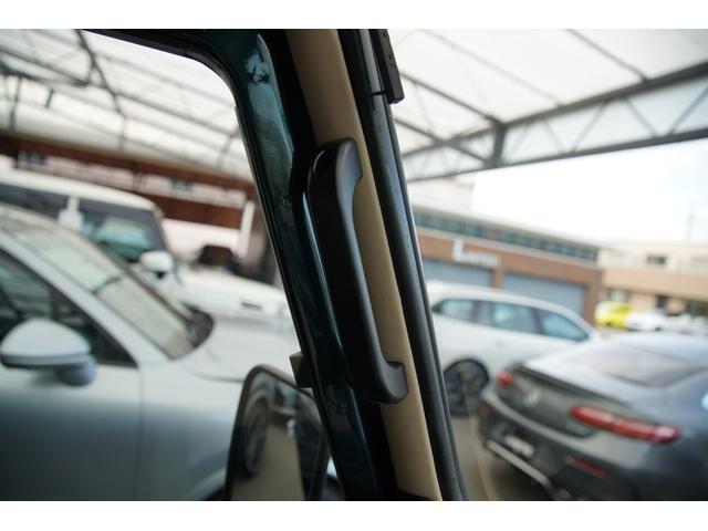 ディフェンダー ピックアップ　ＡＴ載替車両　ＮＯＸ／ＰＭ適合車　本革シート張替済　社外ステアリング　社外１０インチディスプレイオーディオ　専用ビルトインキッド取付　サイドステップブラック　社外グリル　ＬＥＤサイドランプ（28枚目）