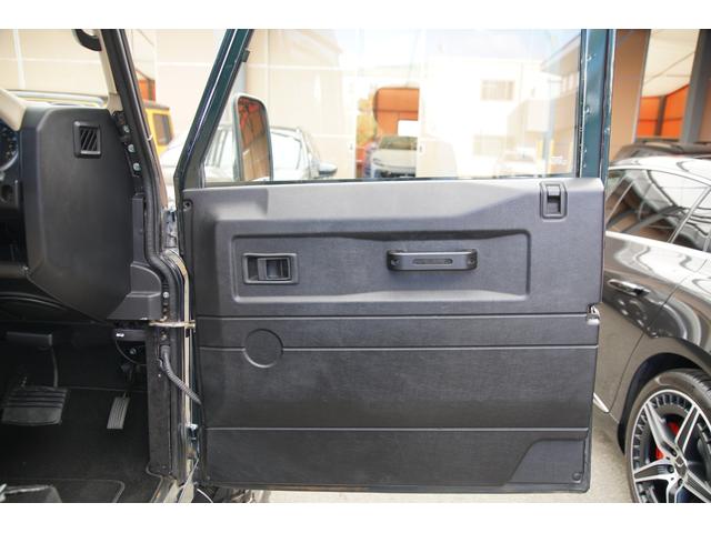 ディフェンダー ピックアップ　ＡＴ載替車両　ＮＯＸ／ＰＭ適合車　本革シート張替済　社外ステアリング　社外１０インチディスプレイオーディオ　専用ビルトインキッド取付　サイドステップブラック　社外グリル　ＬＥＤサイドランプ（33枚目）