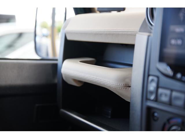 ディフェンダー ピックアップ　ＡＴ載替車両　ＮＯＸ／ＰＭ適合車　本革シート張替済　社外ステアリング　社外１０インチディスプレイオーディオ　専用ビルトインキッド取付　サイドステップブラック　社外グリル　ＬＥＤサイドランプ（40枚目）