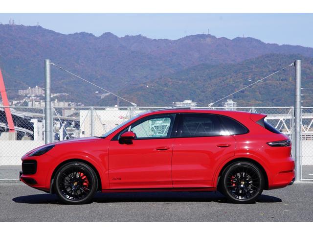 ご来店いただく際は、予約制となりますので事前にご予約くださいませ。キッズルームもございますのでお気軽にご家族皆様でご来店くださいませ。