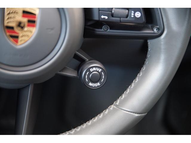 ９１１ ９１１カレラ４Ｓ　ユーザー様買取車　ＰＣＣＢ　ＰＤＬＳ＋　２０／２１インチＲＳスパイダーＡＷ　スポエグ　スポクロ　パワステ＋　ＰＤＣＣ　１８ｗａｙスポーツシート＋　Ｒａｃｅ－Ｔｅｘルーフ　ＢＯＳＥ　レーンキープ　ＡＣＣ（18枚目）