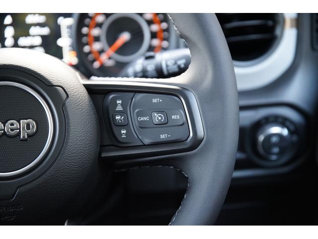 ジープ・ラングラーアンリミテッド スポーツ　’４１エディション　法人ワンオーナー　国内１５０台限定車　専用デカール　専用Ｗｉｌｌｙｓウインドデカール　専用Ｏｎｅ　ｏｆ　４１バッチ　Ｏｎｅ　ｏｆ　４１ジープオリジナルキーチェーン　純正ナビ　アップルカープレイ（15枚目）