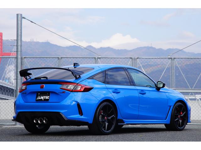 シビック タイプR レーシングブラックパッケージ 法人ワンオーナー レーシングブラックPKG ホンダコネクト 純正ナビ タイプR専用メーター 純正ナビ 地デジ BT バックカメラ ACC ブラインドスポットモニター 絶正19インチAW(5枚目)