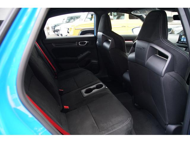 シビック タイプR レーシングブラックパッケージ 法人ワンオーナー レーシングブラックPKG ホンダコネクト 純正ナビ タイプR専用メーター 純正ナビ 地デジ BT バックカメラ ACC ブラインドスポットモニター 絶正19インチAW(33枚目)