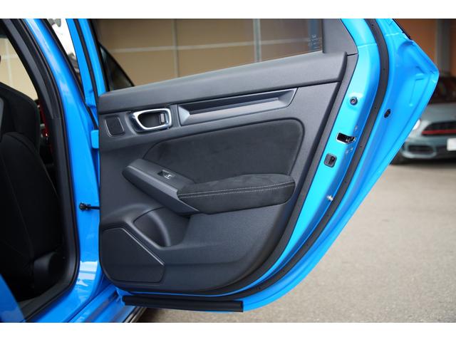 シビック タイプR レーシングブラックパッケージ 法人ワンオーナー レーシングブラックPKG ホンダコネクト 純正ナビ タイプR専用メーター 純正ナビ 地デジ BT バックカメラ ACC ブラインドスポットモニター 絶正19インチAW(35枚目)