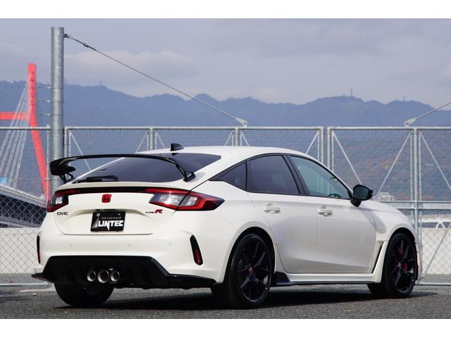 シビック タイプR レーシングブラックパッケージ 法人ワンオーナー レーシングブラックPKG ホンダコネクト 純正ナビ タイプR専用メーター 純正ナビ 地デジ BT バックカメラ ACC ブラインドスポットモニター 絶正19インチAW(5枚目)