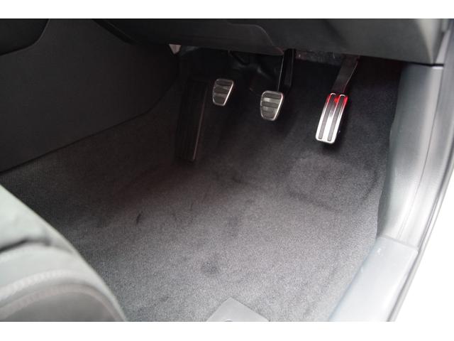 シビック タイプR レーシングブラックパッケージ 法人ワンオーナー レーシングブラックPKG ホンダコネクト 純正ナビ タイプR専用メーター 純正ナビ 地デジ BT バックカメラ ACC ブラインドスポットモニター 絶正19インチAW(30枚目)