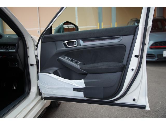 シビック タイプR レーシングブラックパッケージ 法人ワンオーナー レーシングブラックPKG ホンダコネクト 純正ナビ タイプR専用メーター 純正ナビ 地デジ BT バックカメラ ACC ブラインドスポットモニター 絶正19インチAW(32枚目)