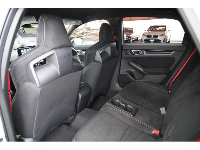 シビック タイプR レーシングブラックパッケージ 法人ワンオーナー レーシングブラックPKG ホンダコネクト 純正ナビ タイプR専用メーター 純正ナビ 地デジ BT バックカメラ ACC ブラインドスポットモニター 絶正19インチAW(41枚目)