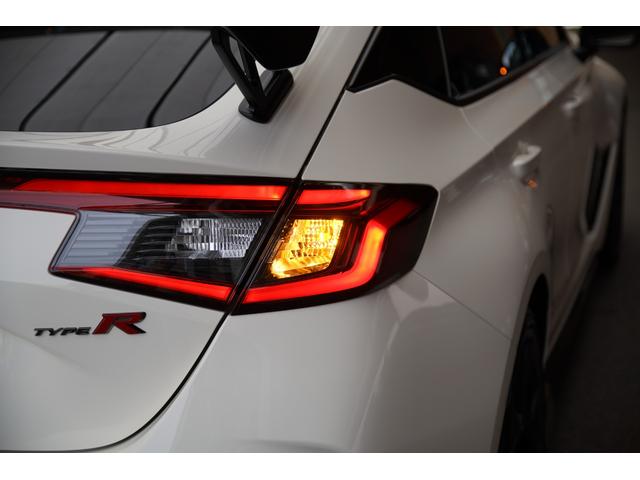 シビック タイプR レーシングブラックパッケージ 法人ワンオーナー レーシングブラックPKG ホンダコネクト 純正ナビ タイプR専用メーター 純正ナビ 地デジ BT バックカメラ ACC ブラインドスポットモニター 絶正19インチAW(48枚目)