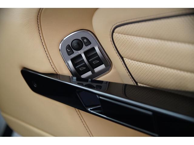 ＤＢ９ クーペ　ユーザー様買取車　専用フロントスプリッター・リアディフューザー・インテリアトリム　アルカンターラルーフライニング　セラミックカーボンブレーキ　ブラックキャリパー　前席シートヒーター・パワーシート（32枚目）