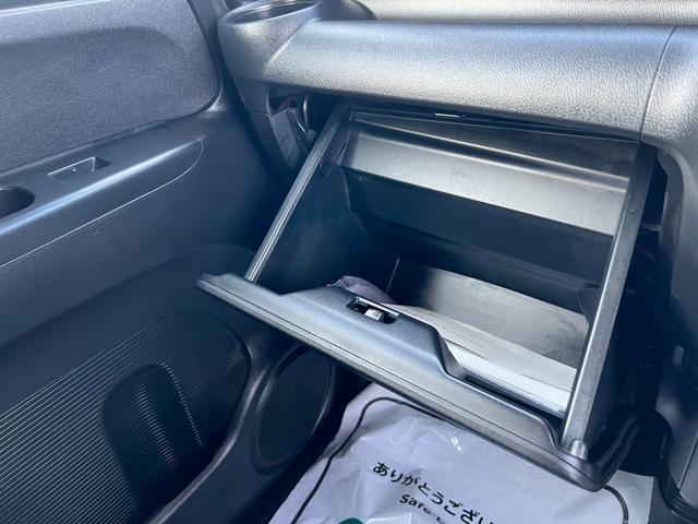 Ｎ－ＢＯＸカスタム Ｇ　検２年　スマートキー　ＣＤ　アルミ　ＨＩＤ　タイミングチェーン　スマートキー　ＣＤ　アルミ　ＨＩＤ　タイミングチェーン（10枚目）