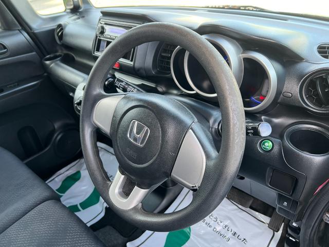 Ｎ－ＢＯＸカスタム Ｇ　検２年　スマートキー　ＣＤ　アルミ　ＨＩＤ　タイミングチェーン　スマートキー　ＣＤ　アルミ　ＨＩＤ　タイミングチェーン（15枚目）