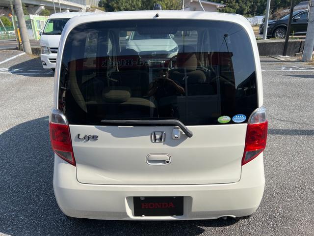 ボディカラーは人気のパールホワイト！！