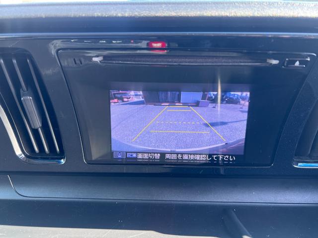 純正ディスプレイオーディオ装備！バックカメラ付いています！