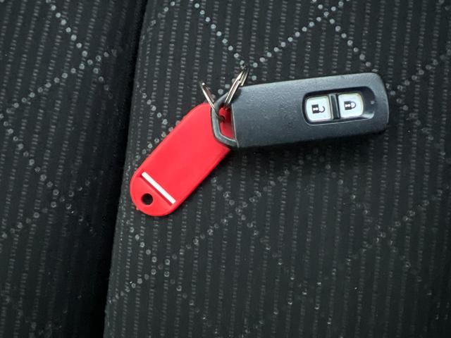 Ｎ－ＯＮＥ プレミアム　ツアラー・Ｌパッケージ　検２年　ターボ　バックカメラ　ＥＴＣ　ディスプレイオーディオ　アルミ　ＨＩＤ　スマートキー　ターボ　バックカメラ　ＥＴＣ　ディスプレイオーディオ　アルミ　ＨＩＤ　スマートキー（13枚目）