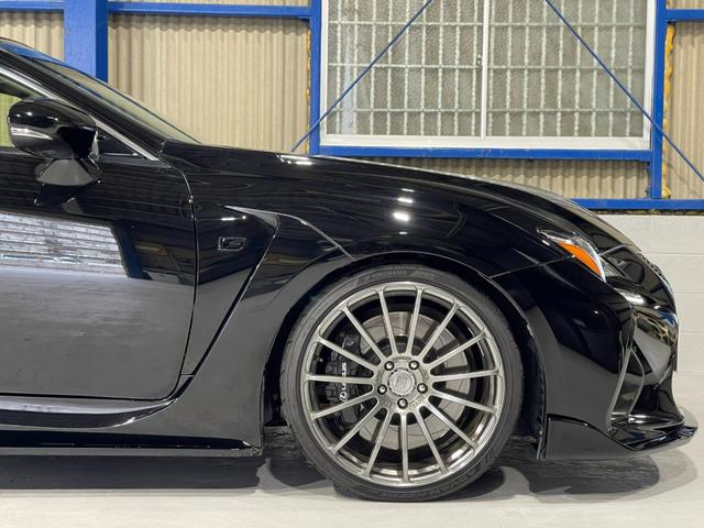 ＲＣ Ｆ ベースグレード　ＴＯＭＳエアロ（Ｆ，Ｓ，Ｒ）ＴＯＭＳリミッターカット　ＴＯＭＳスロコン　ＡＰＥＸマフラー　ブリッツ車高調　アドバンＭＯＤＥＬ／Ｆ１５２０インチ　ＩＧＬＡ２＋セキュリティー　本革シート　フルセグＴＶ（16枚目）