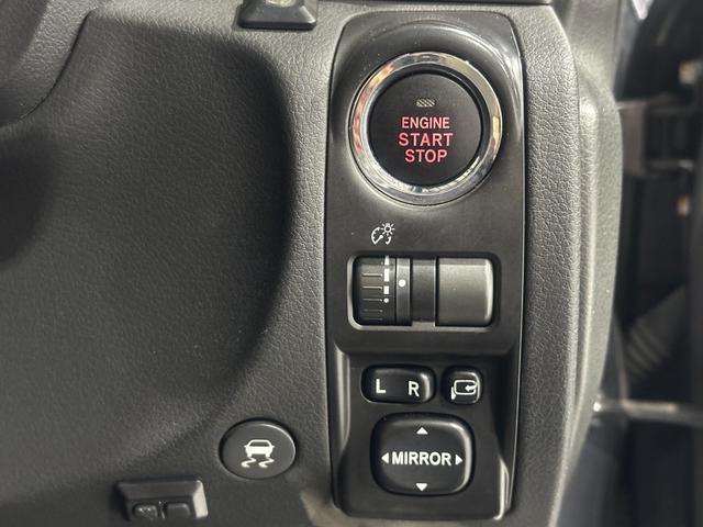 インプレッサ ＷＲＸ　ＳＴｉ　エンケイ１８インチ　ＴＥＩＮ車高調　アペックスマフラー　ＳＴＩスポイラー　シムスレーシングリアバンパー　Ｐａｎａｓｏｎｉｃフローティングナビ　フルセグ　ＨＩＤ　クリフォード　タイベル交換済み（17枚目）