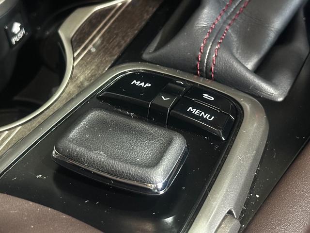 ＲＸ ＲＸ４５０ｈ　バージョンＬ　モデリスタエアロ（Ｆ．Ｓ．Ｒ）　モデリスタマフラー　マークレビンソン　リアエンター　パノラマムーンルーフ　パワーバックゲート　茶革　シートヒーター　ベンチレーション　三眼ＬＥＤ　セーフィーセンス（22枚目）