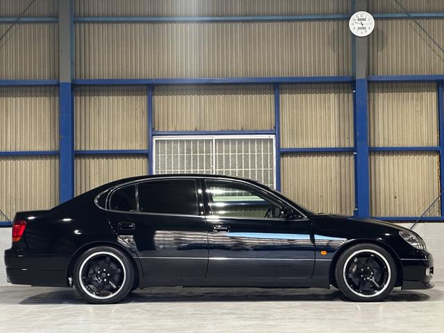 アリスト V300ベルテックスエディション 黒革 サンルーフ バーディークラブ車高調 フジツボマフラー ボルクレーシング18インチ HKSブーストコントローラー HKSメタルキャタライザー HKSインタークーラーパイピングキット(14枚目)