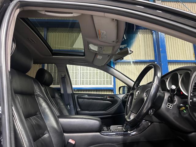 アリスト V300ベルテックスエディション 黒革 サンルーフ バーディークラブ車高調 フジツボマフラー ボルクレーシング18インチ HKSブーストコントローラー HKSメタルキャタライザー HKSインタークーラーパイピングキット(16枚目)