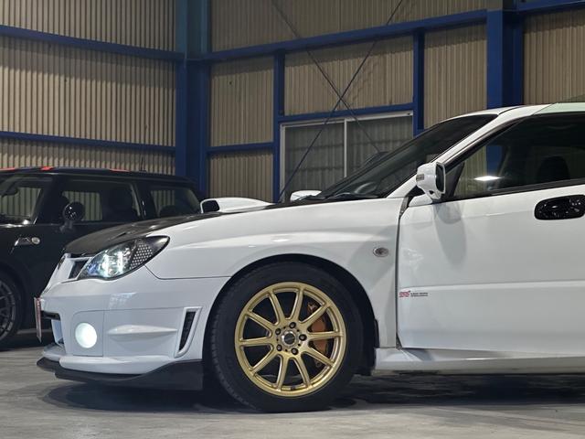 インプレッサ WRX STi F型 社外ボンネット ボルテックスGTウイング HKSマフラー 車高調 HKSブーストコントローラー 社外ヘッドライト 社外ナビ TV ETC タイミングベルト交換済み(44枚目)