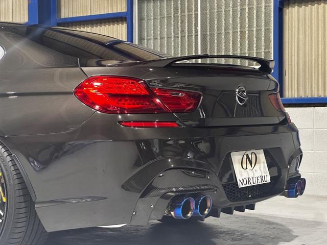 ６シリーズ ６５０ｉクーペ　後期モデル　ＥＮＥＲＧＹエアロ（Ｆ．Ｓ．Ｒ）　ＥＮＥＲＧＹ２１インチ　ＥＮＥＲＧＹ可変マフラー　ＢＣレーシング車高調　アクティブクルーズコントロール　黒革　ＬＥＤヘッドライト　ＨＵＤ　レーンチェンジ（16枚目）