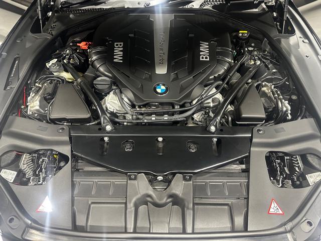 ６シリーズ ６５０ｉクーペ　後期モデル　ＥＮＥＲＧＹエアロ（Ｆ．Ｓ．Ｒ）　ＥＮＥＲＧＹ２１インチ　ＥＮＥＲＧＹ可変マフラー　ＢＣレーシング車高調　アクティブクルーズコントロール　黒革　ＬＥＤヘッドライト　ＨＵＤ　レーンチェンジ（46枚目）