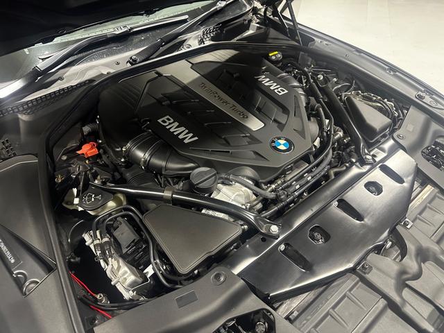 ６シリーズ ６５０ｉクーペ　後期モデル　ＥＮＥＲＧＹエアロ（Ｆ．Ｓ．Ｒ）　ＥＮＥＲＧＹ２１インチ　ＥＮＥＲＧＹ可変マフラー　ＢＣレーシング車高調　アクティブクルーズコントロール　黒革　ＬＥＤヘッドライト　ＨＵＤ　レーンチェンジ（47枚目）