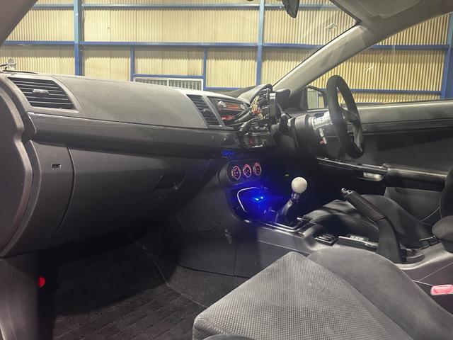 ランサー ＧＳＲエボリューションＸ　ワンオーナー　ＶＡＬＤＩ　ＳＰＯＲＴエアロ、ボンネット、ＧＴウイング　ＨＫＳマフラー　ＨＫＳキャタライザー　　ＡＲＣインタークーラー　オーリンズ車高調　エンジンオーバーホール済み　記録簿（25枚目）