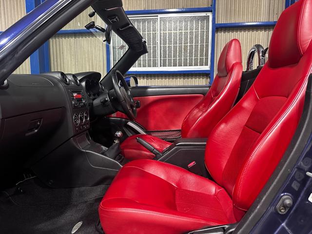 コペン アクティブトップ　ＭＴ車　レザーシート　社外マフラー　社外ＡＷ（6枚目）