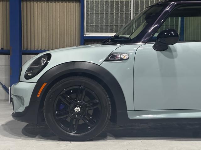 今乗られているお車の下取りも行っております！廃車にしかならないお車も無料で引き取らせていただきます。また、状態の良いお車は下取りとして金額をつけさせて頂き、ご購入のお車からお値段を引かせていただきます