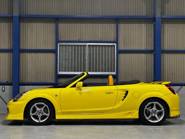 ＭＲ－Ｓ Ｓエディション　６ＭＴ　純正エアロ（Ｆ．Ｓ．Ｒ）　クスコ車高調　柿本マフラー（5枚目）