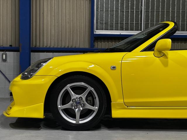 ＭＲ－Ｓ Ｓエディション　６ＭＴ　純正エアロ（Ｆ．Ｓ．Ｒ）　クスコ車高調　柿本マフラー（10枚目）