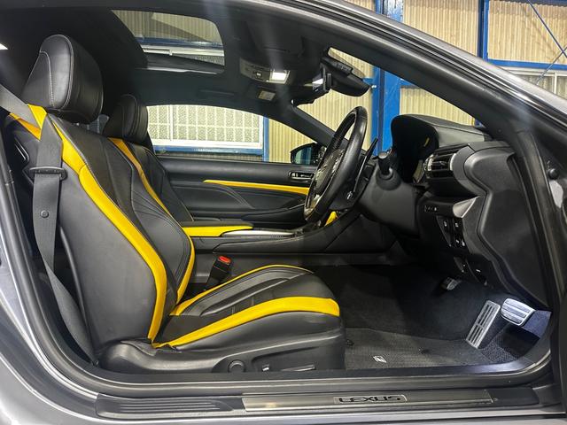 ＲＣ ＲＣ３００ｈ　Ｆスポーツ　ＲＳＲ車高調　ＶＯＬＴＥＸカーボンＧＴウイング　社外１９インチ　社外エアロ　三眼ＬＥＤヘッドライト　サンルーフ　レーダークルーズ　ＢＳＭ　黒革　シートヒーター　ベンチレーション　純正ナビ　ＴＶ（18枚目）