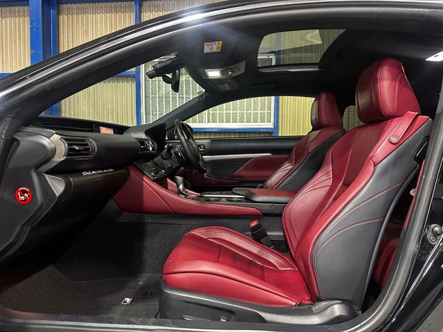 ＲＣ ＲＣ３００ｈ　Ｆスポーツ　ＳｉｌｋＢｌａｚｅエアロ（Ｆ．Ｒ）　ＲＳＲ車高調　サンルーフ　三眼ＬＥＤヘッドライト　赤革　シートヒーター　ベンチレーション　純正ナビ　フルセグ　Ｂカメラ（7枚目）