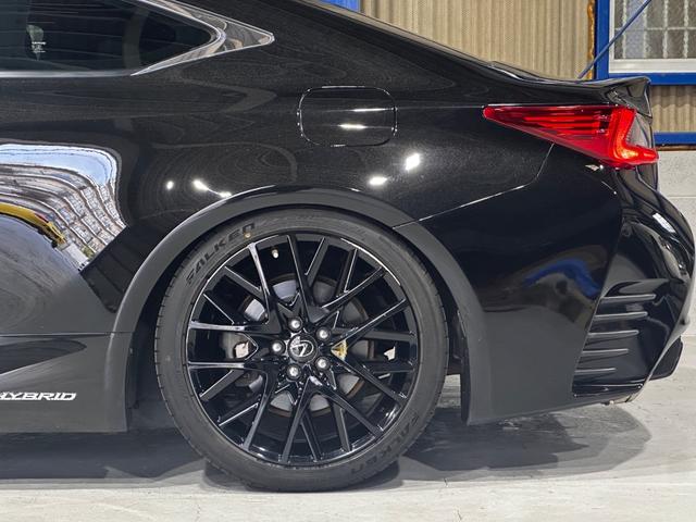 ＲＣ ＲＣ３００ｈ　Ｆスポーツ　ＳｉｌｋＢｌａｚｅエアロ（Ｆ．Ｒ）　ＲＳＲ車高調　サンルーフ　三眼ＬＥＤヘッドライト　赤革　シートヒーター　ベンチレーション　純正ナビ　フルセグ　Ｂカメラ（10枚目）