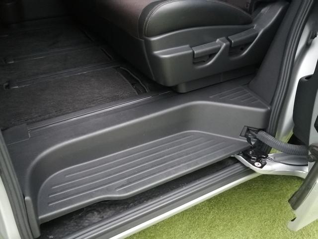 350ハイウェイスター 両側パワースライド/純正メモリーナビ/フルセグTV/バックカメラ/LEDヘッドライト/ハーフレザーシート/電動リアゲート/クルーズコントロール/スマートキー/ETC/純正18インチアルミ/8人乗り(46枚目)