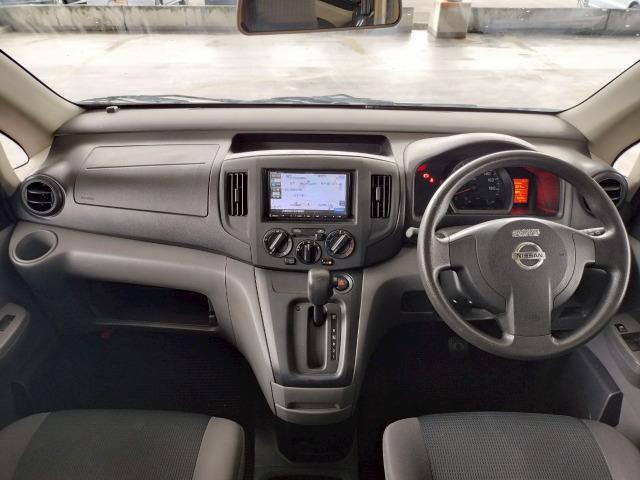 ＮＶ２００バネットバン ＤＸ　ルーフキャリア／インテリジェンスキー／低床／５ドア／ストラダナビ／ＥＴＣ／エアコン／パワーウインドウ／積載量６００ｋｇ／タイヤハウス（6枚目）