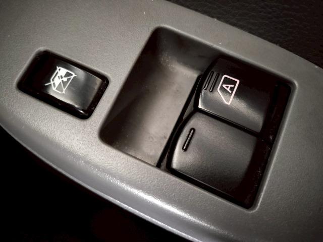 ＮＶ２００バネットバン ＤＸ　ルーフキャリア／インテリジェンスキー／低床／５ドア／ストラダナビ／ＥＴＣ／エアコン／パワーウインドウ／積載量６００ｋｇ／タイヤハウス（35枚目）
