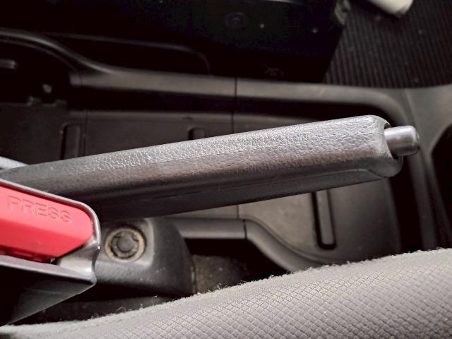ＮＶ２００バネットバン ＤＸ　ルーフキャリア／インテリジェンスキー／低床／５ドア／ストラダナビ／ＥＴＣ／エアコン／パワーウインドウ／積載量６００ｋｇ／タイヤハウス（44枚目）