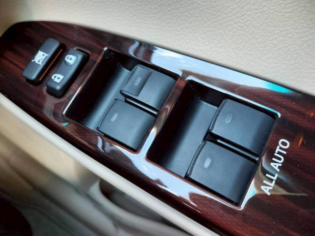 マークＸ ２５０Ｇ　リラックスセレクション　純正ナビ／バックカメラ／コーナーセンサー／キーレス／スマートキー／プッシュスタート／ＨＩＤオートライト／パワーシート／純正アルミホイール／ＥＴＣ／デュアルエアコン（38枚目）