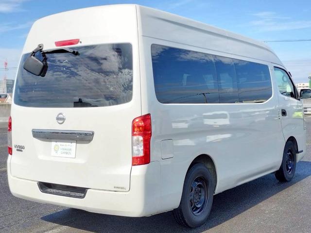 NV350キャラバンバン スーパーロングワイドDX 低床/6人乗/ハイルーフ/キーレスキー/ETC/社外ナビ/エアコン/テレビ/Bluetooth接続/CD/DVD/積載量1000kg/一年車検整備付/スペアタイヤ(13枚目)