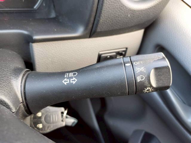 NV350キャラバンバン スーパーロングワイドDX 低床/6人乗/ハイルーフ/キーレスキー/ETC/社外ナビ/エアコン/テレビ/Bluetooth接続/CD/DVD/積載量1000kg/一年車検整備付/スペアタイヤ(34枚目)