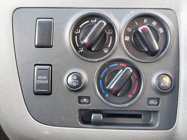 NV350キャラバンバン スーパーロングワイドDX 低床/6人乗/ハイルーフ/キーレスキー/ETC/社外ナビ/エアコン/テレビ/Bluetooth接続/CD/DVD/積載量1000kg/一年車検整備付/スペアタイヤ(48枚目)