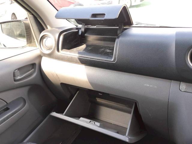 NV350キャラバンバン スーパーロングワイドDX 低床/6人乗/ハイルーフ/キーレスキー/ETC/社外ナビ/エアコン/テレビ/Bluetooth接続/CD/DVD/積載量1000kg/一年車検整備付/スペアタイヤ(50枚目)