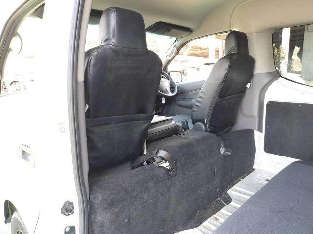 NV350キャラバンバン スーパーロングワイドDX 低床/6人乗/ハイルーフ/キーレスキー/ETC/社外ナビ/エアコン/テレビ/Bluetooth接続/CD/DVD/積載量1000kg/一年車検整備付/スペアタイヤ(57枚目)