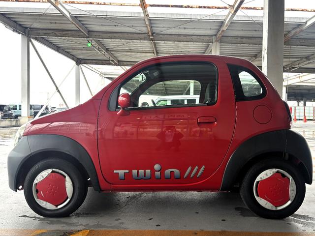 ツイン ガソリンＢ　２人乗り車両／キーレス／ＥＴＣ／ガラスハッチ／ＡＢＳ／Ｗエアバッグ／パワーウインドウ／集中ドアロック／マニュアエアコン／ワイパー／車検満了令和８年１０月（15枚目）