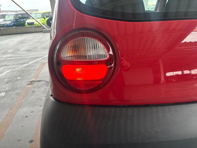 ツイン ガソリンＢ　２人乗り車両／キーレス／ＥＴＣ／ガラスハッチ／ＡＢＳ／Ｗエアバッグ／パワーウインドウ／集中ドアロック／マニュアエアコン／ワイパー／車検満了令和８年１０月（20枚目）