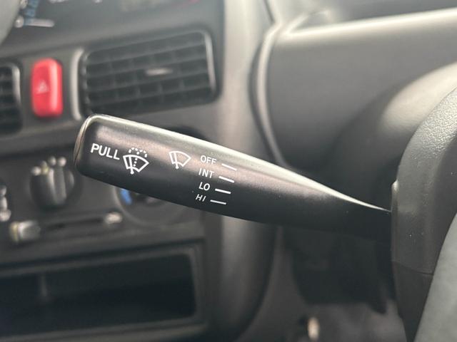 ツイン ガソリンＢ　２人乗り車両／キーレス／ＥＴＣ／ガラスハッチ／ＡＢＳ／Ｗエアバッグ／パワーウインドウ／集中ドアロック／マニュアエアコン／ワイパー／車検満了令和８年１０月（26枚目）